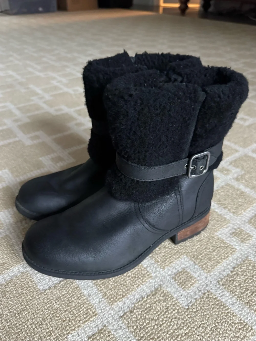 UGG blayre ii