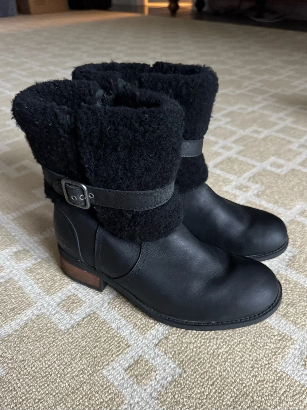 UGG blayre ii