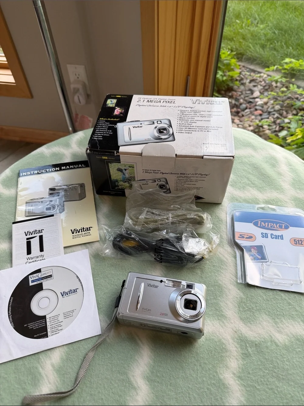 New Vivitar Silver 2.0MP Vintage Digital Camera with Accessories and 512 MB Card