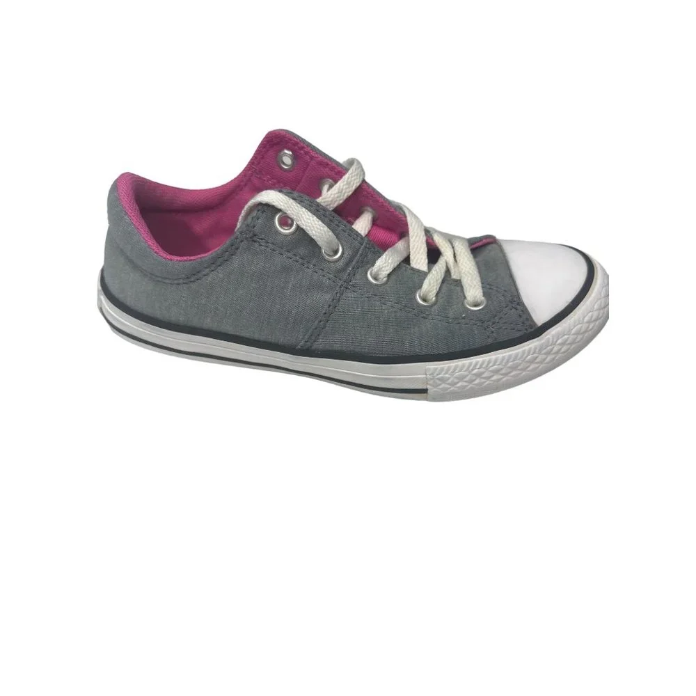 Converse this size