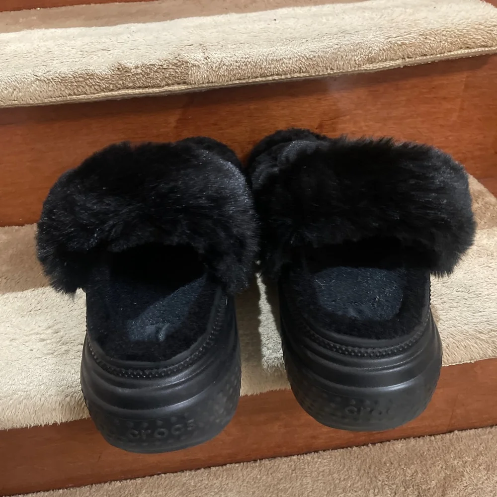 CROCS nwot stomp
