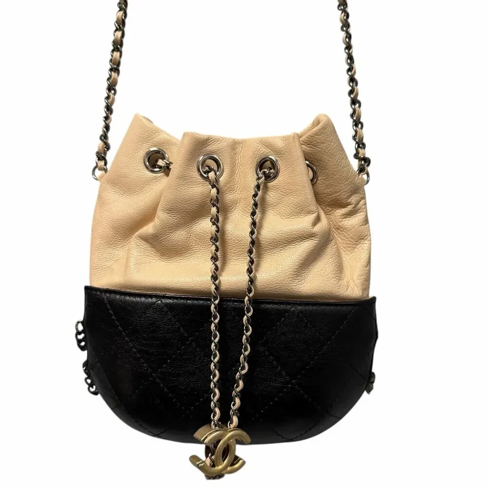 CHANEL good pre