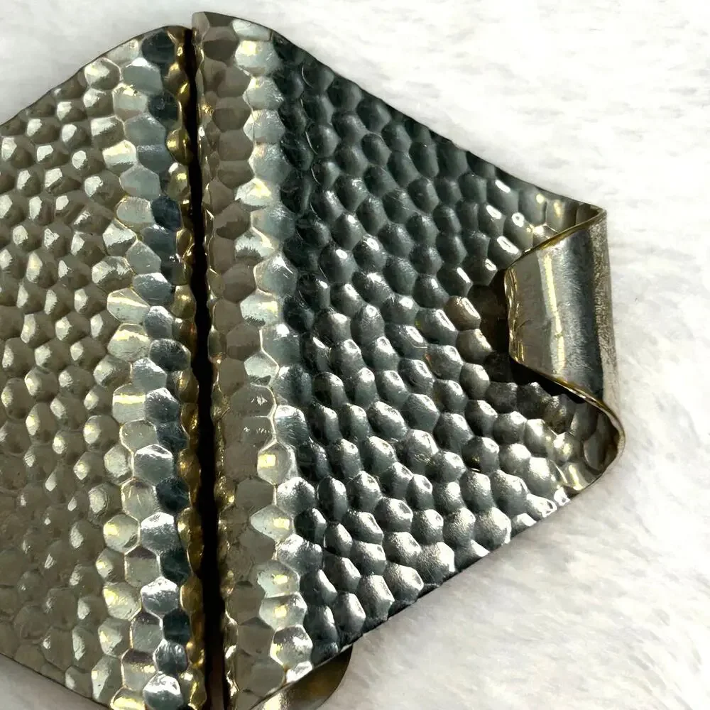 Unbranded vintage hammered