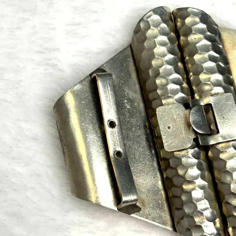 Unbranded vintage hammered
