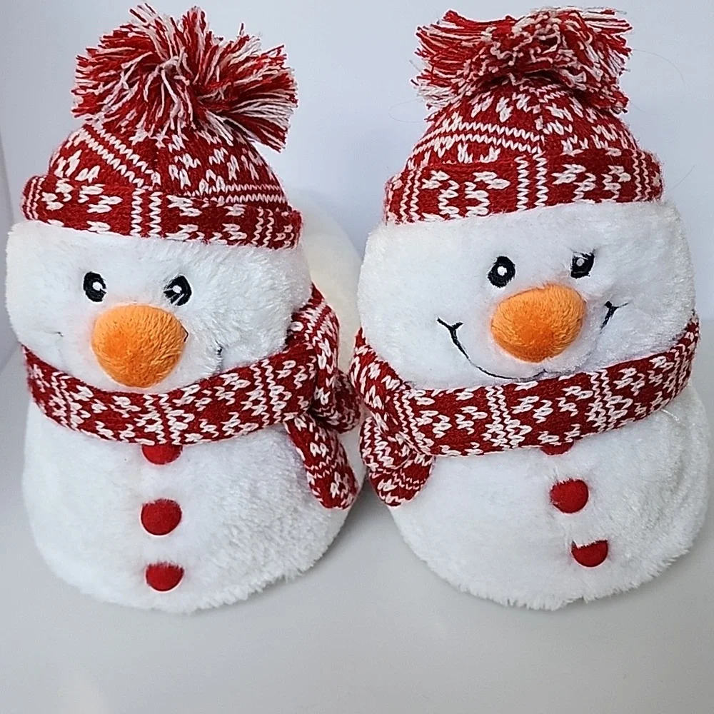 Prince & Fox  Snowman Slippers with Red Accents