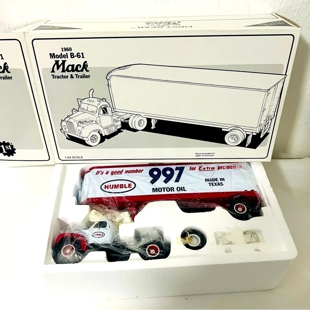 Vintage classic mack