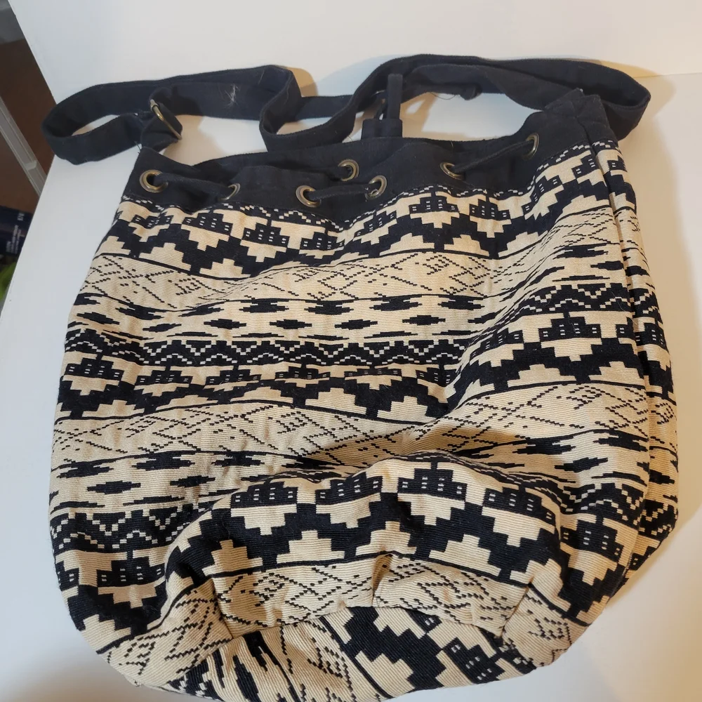 Global & Vine stylish women