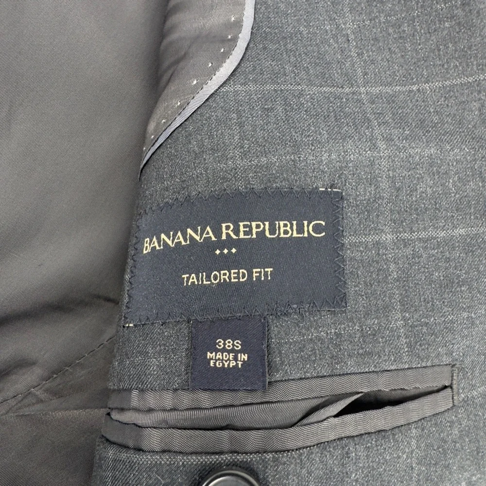 Banana Republic keywords dark