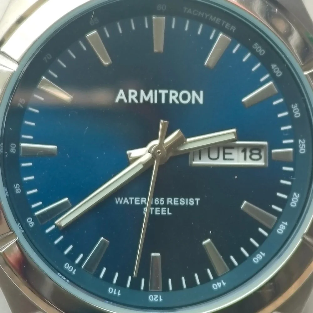 Armitron inches around
