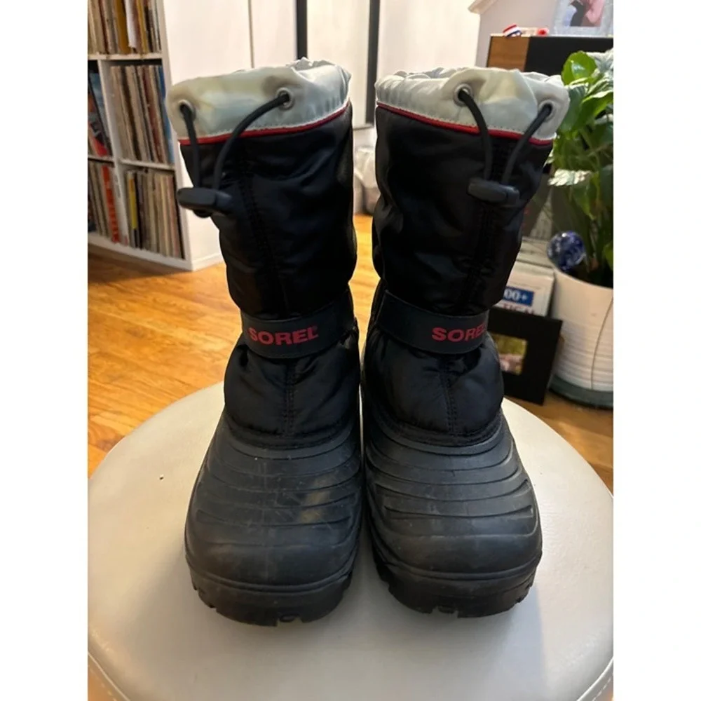 Sorel Snow Trooper Kids Boots Size 5 Black Red Waterproof‎ NY1615-010
