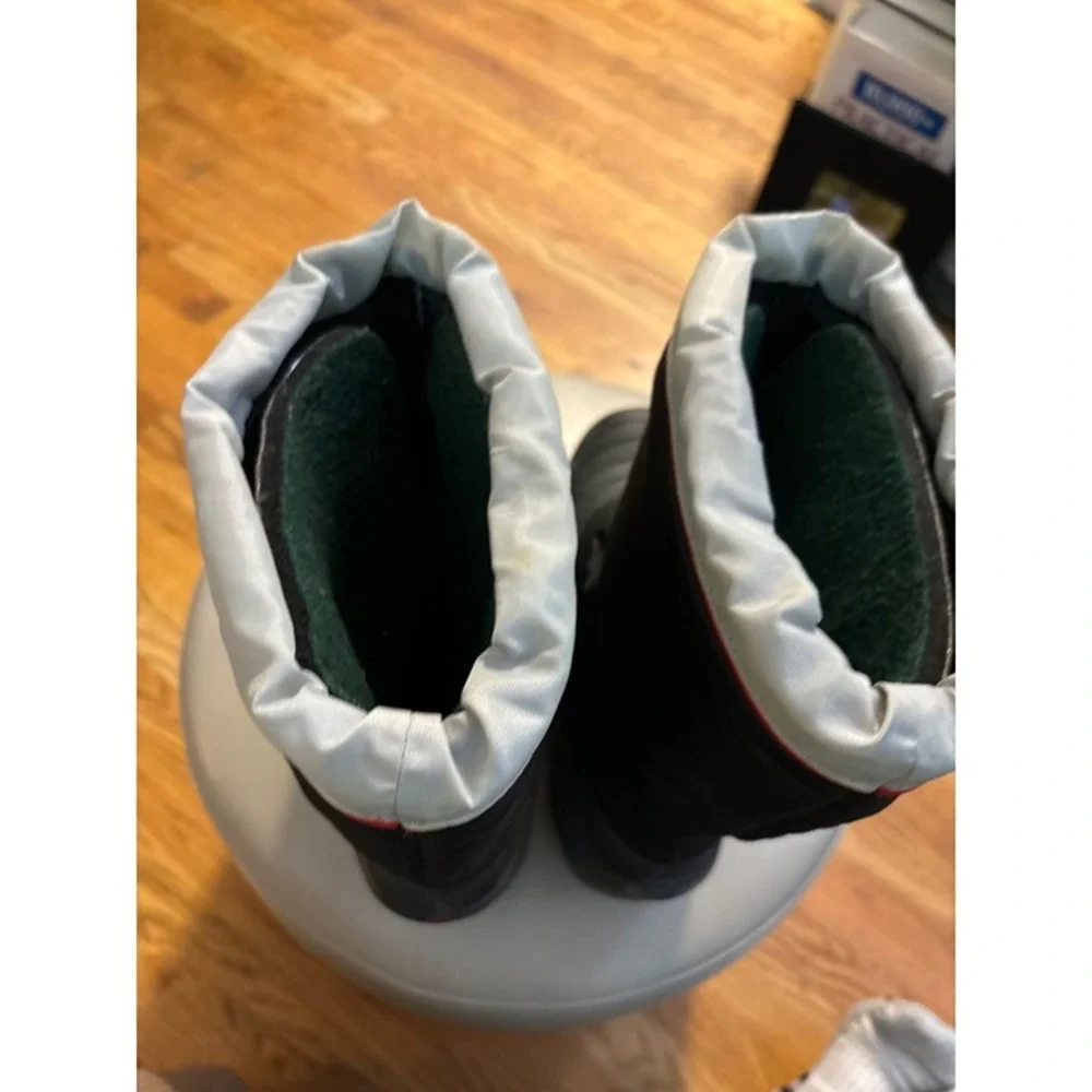 Sorel snow trooper