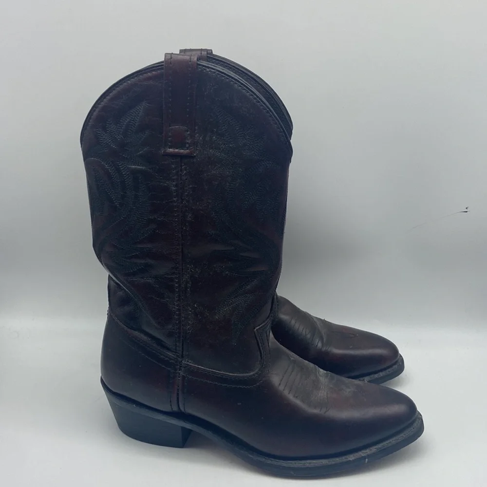 Laredo men’s 4216