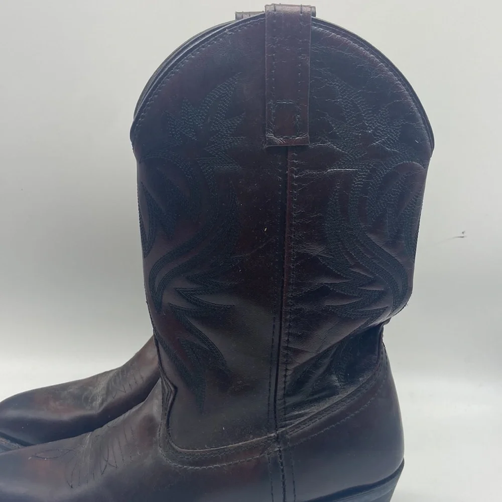 Laredo men’s 4216