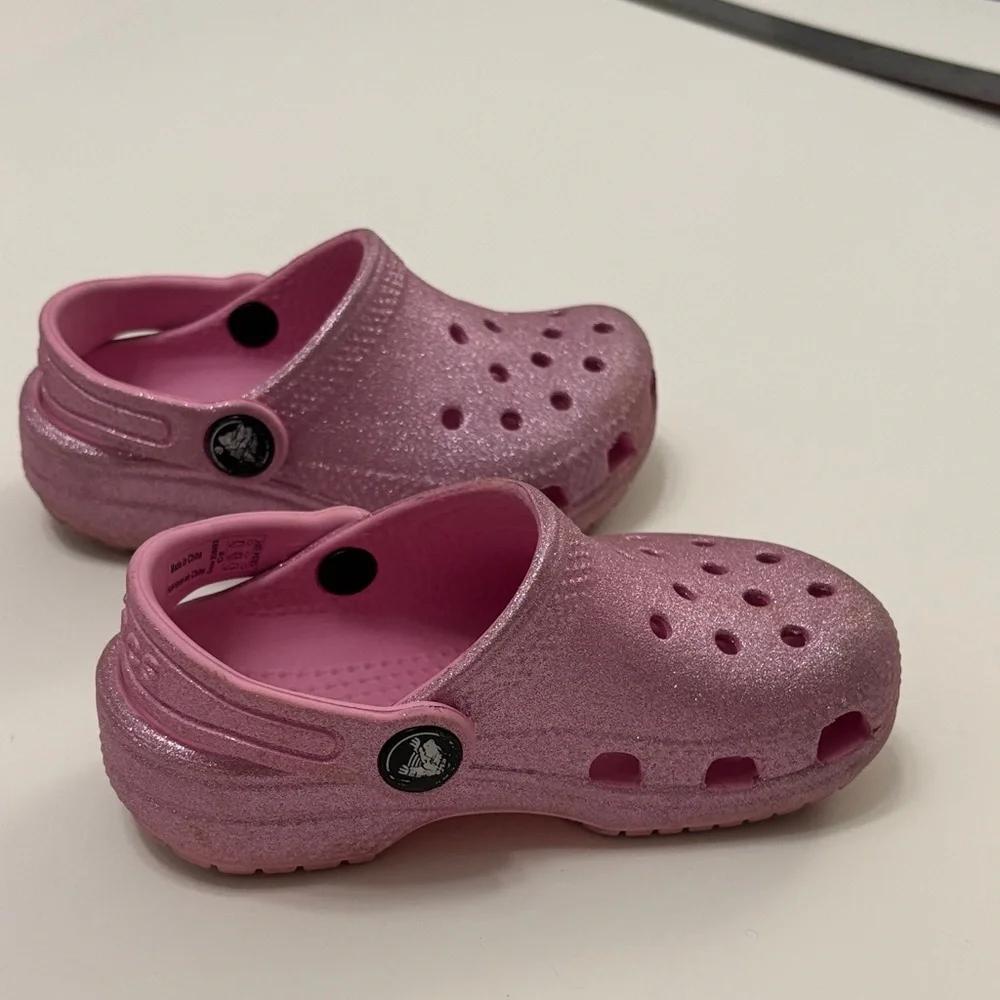 CROCS sparkly pink