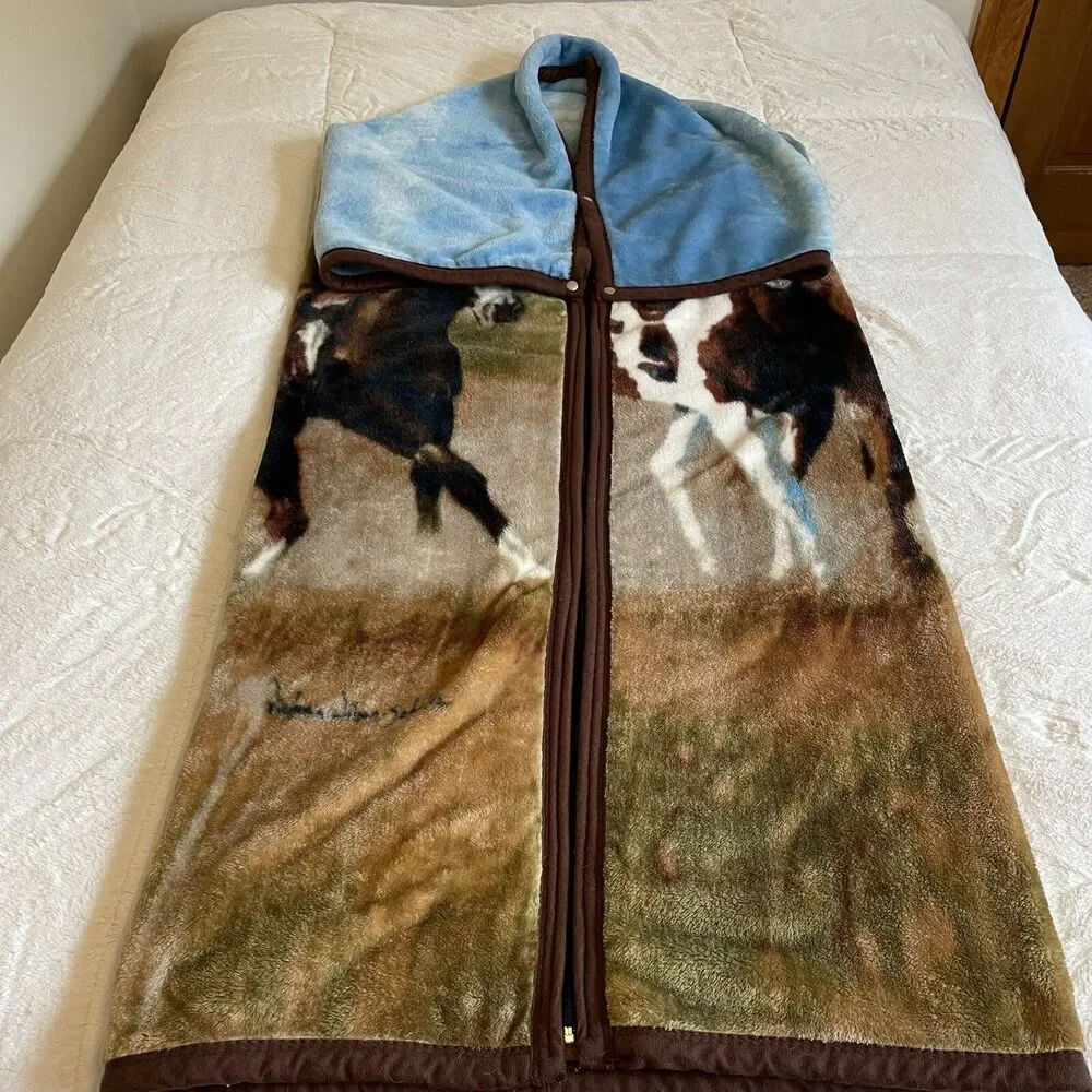Vtg Bass Pro Shop Horse Cuddle Wrap Stadium Blanket Snap Zip Signed 66” X 56”
