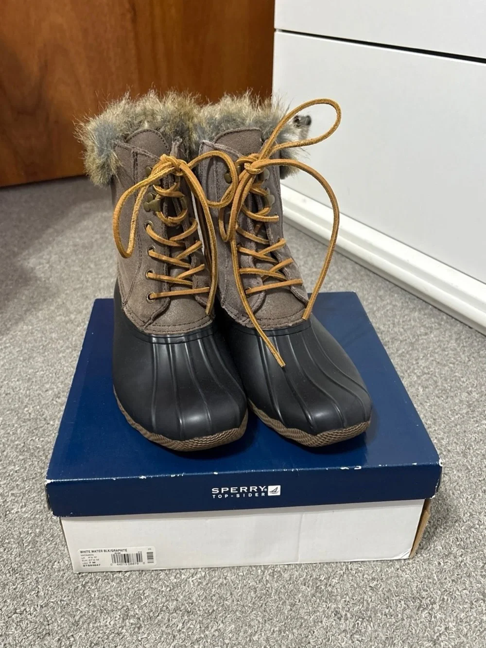 Sperry find shipping