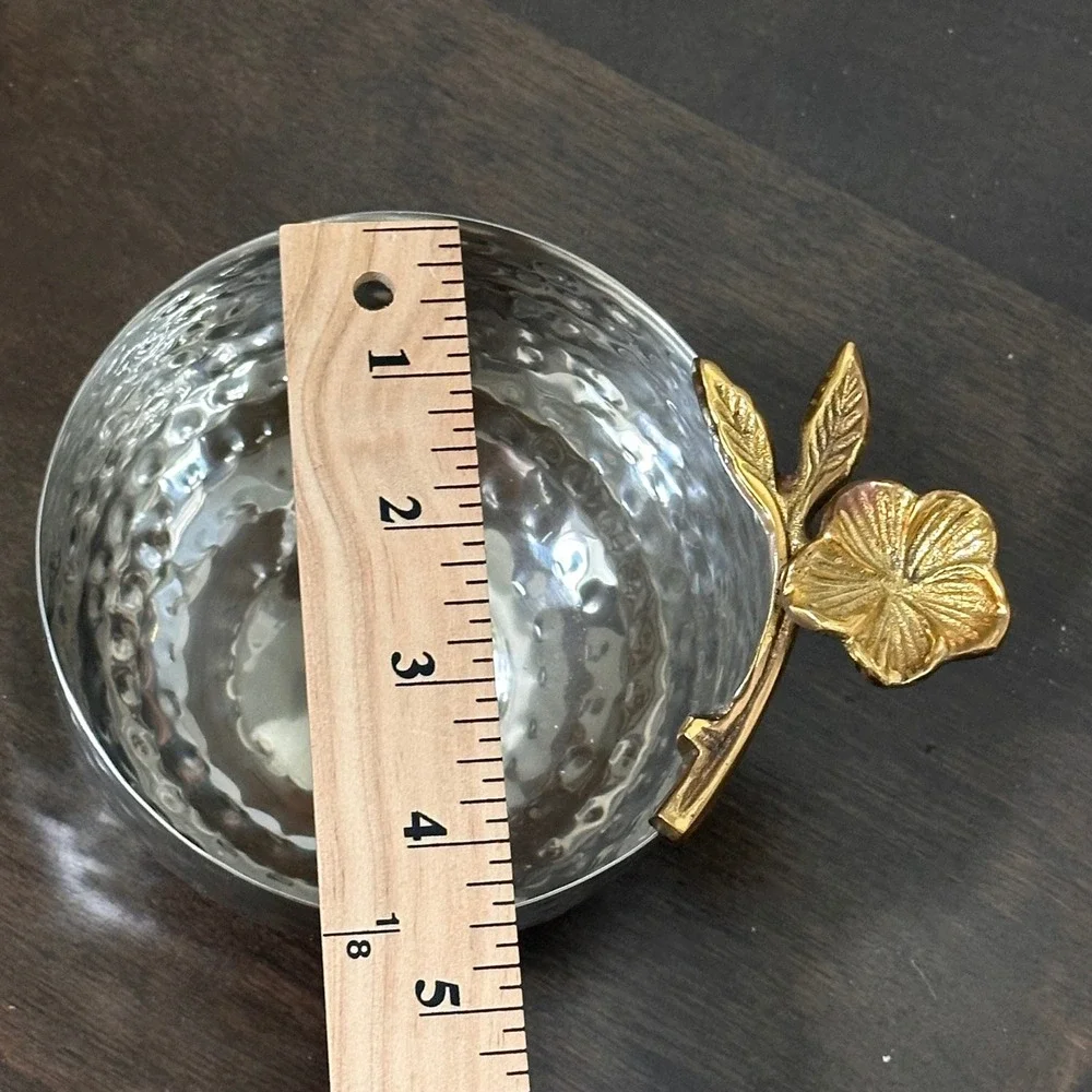 N/A hammered silver