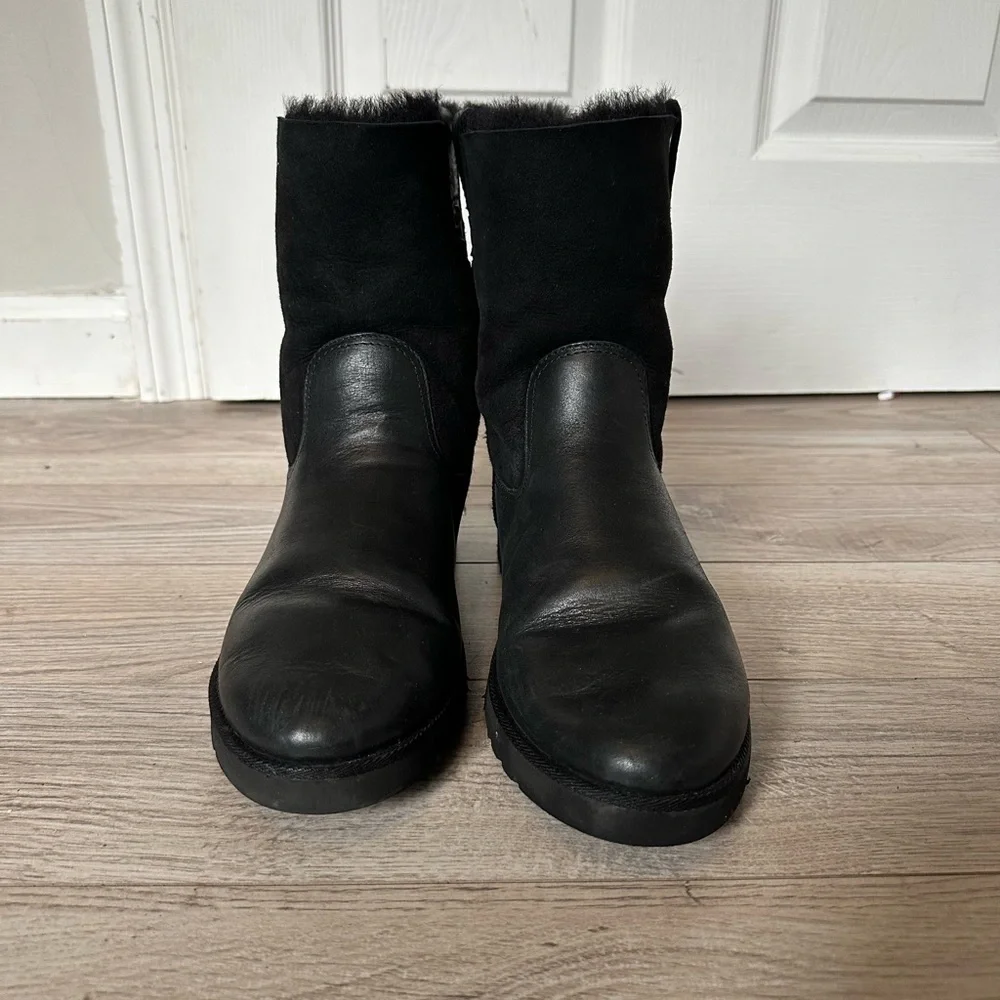 UGG warm stylish