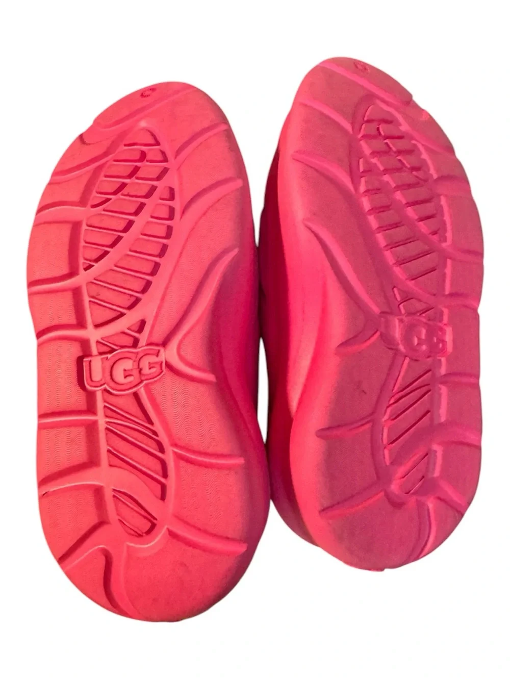 UGG fun sporty