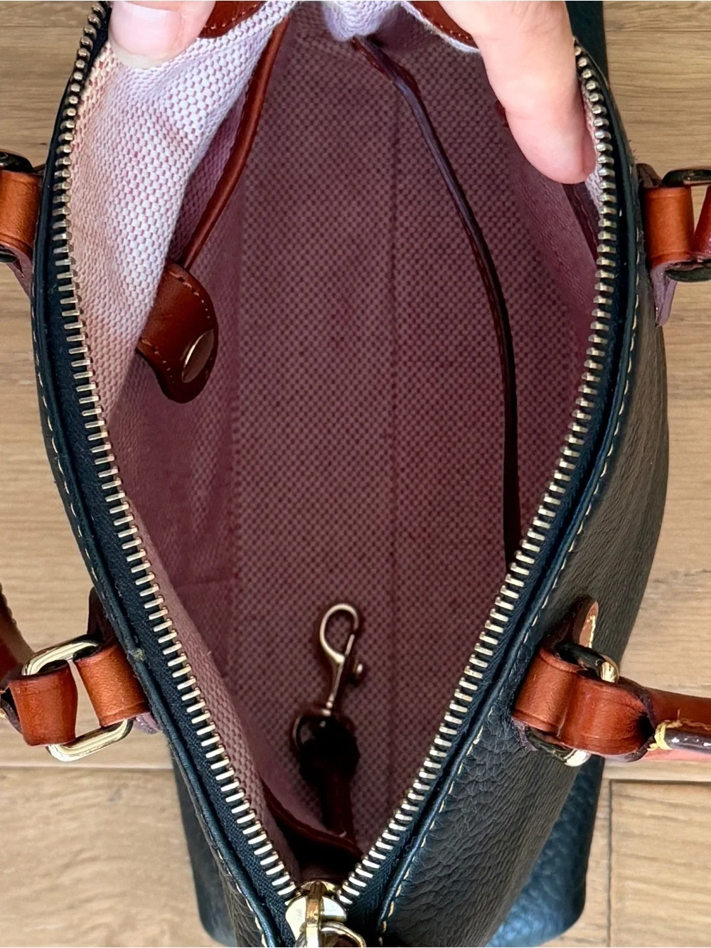 Dooney & Bourke dooney bourke