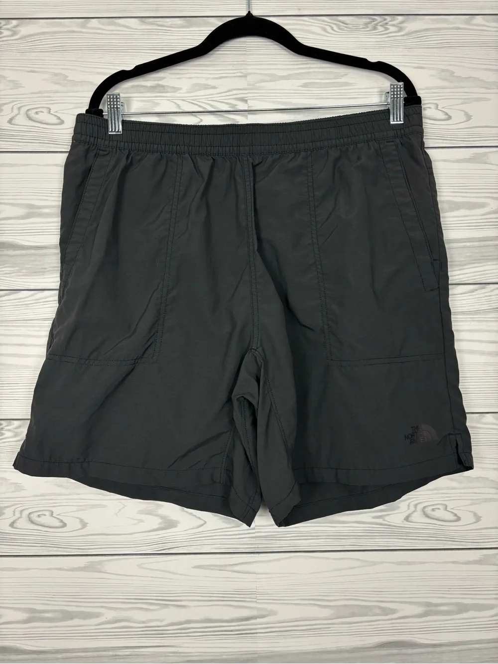 The North Face men’s pull on adventure shorts size large hiking outdoor