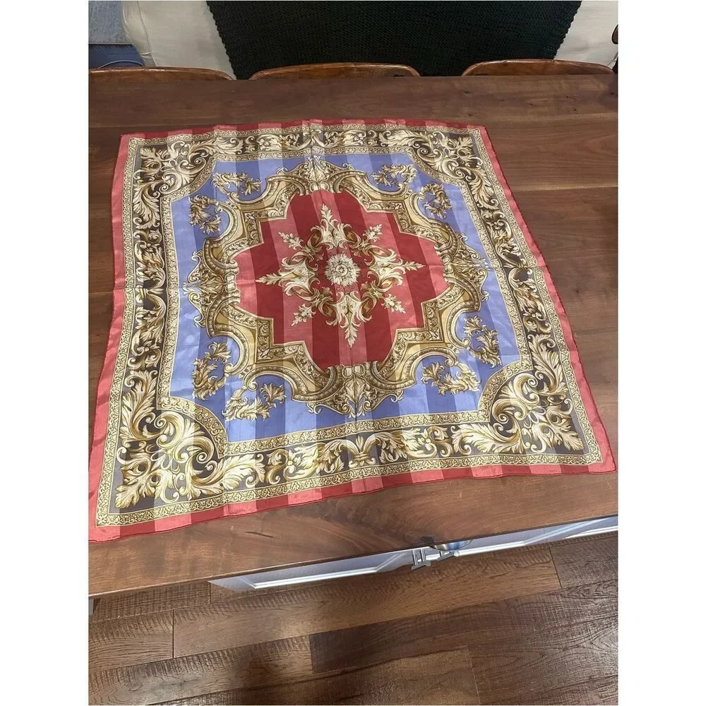 Man Li Er 100% Silk Scarf