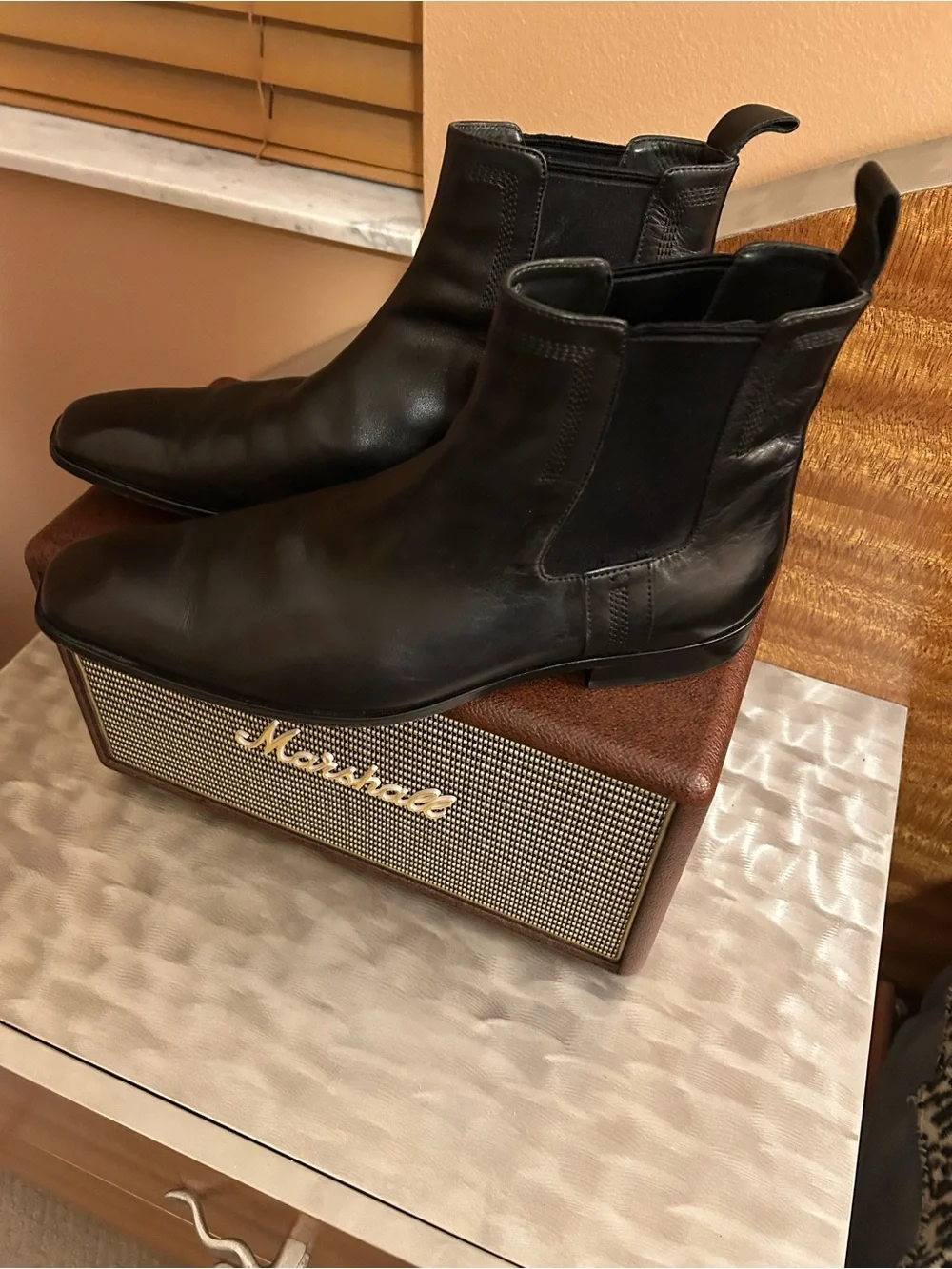 Boss classic black
