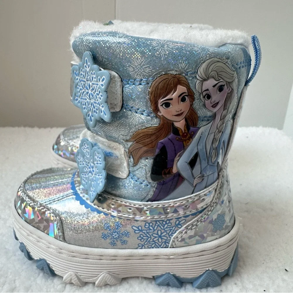 Disney metallic look
