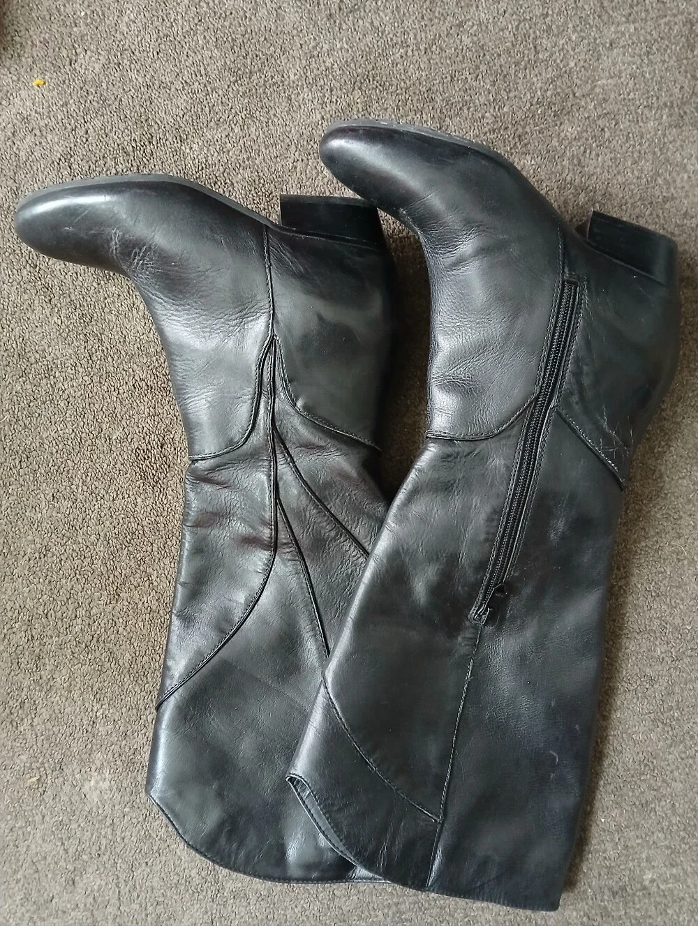 Naya classic black