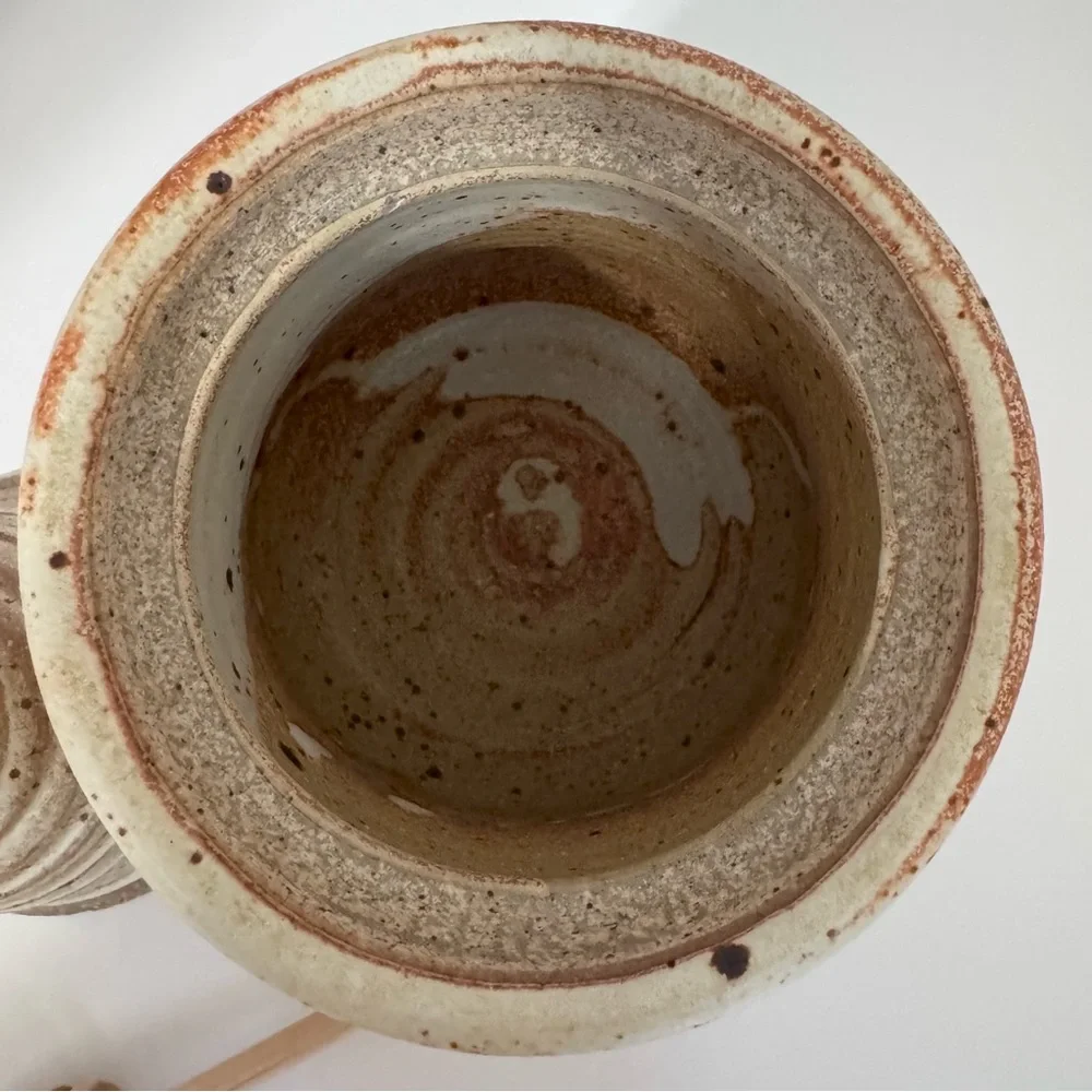 Wagner Village Pottery charming vintage