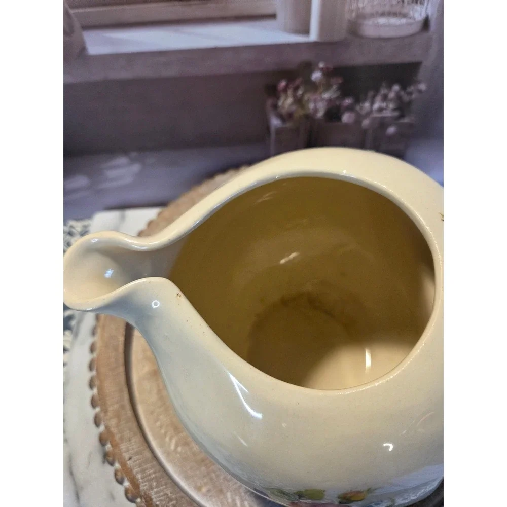 N/A vintage ceramic