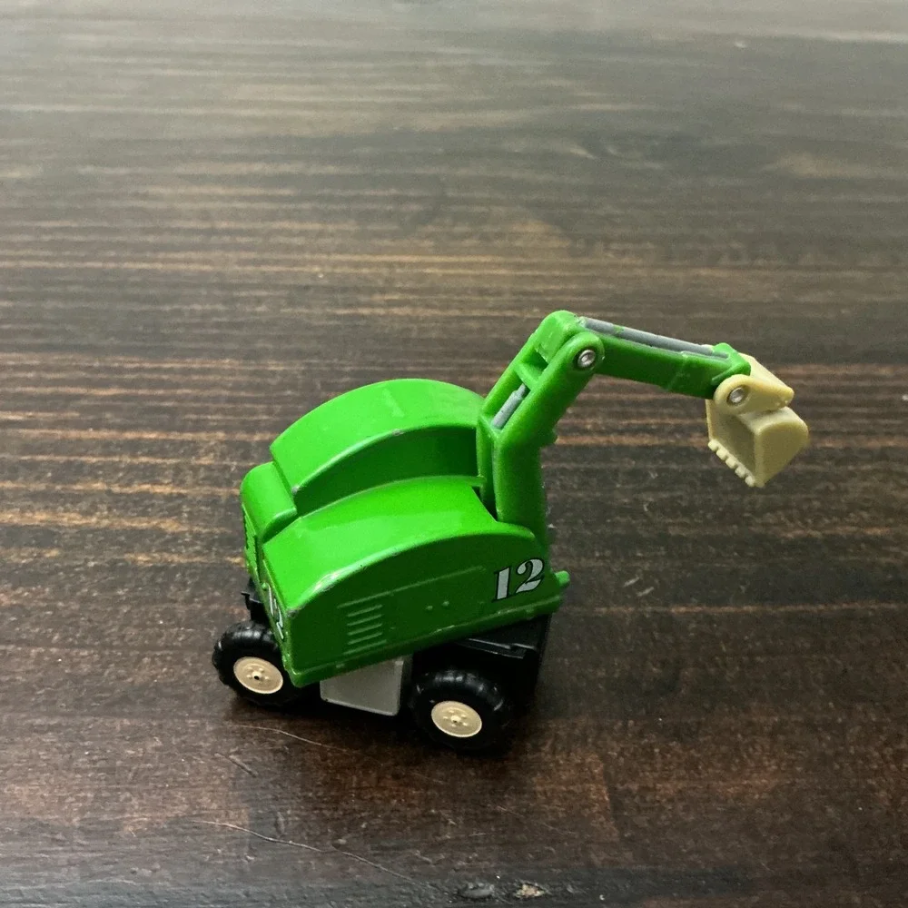 Learning Curve minor scuff