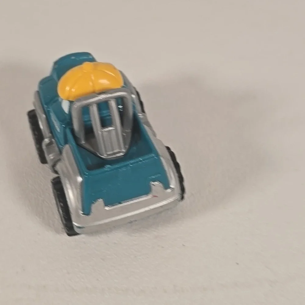 Tonka teal color features
