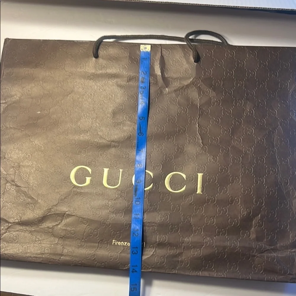 Gucci elegant shopping