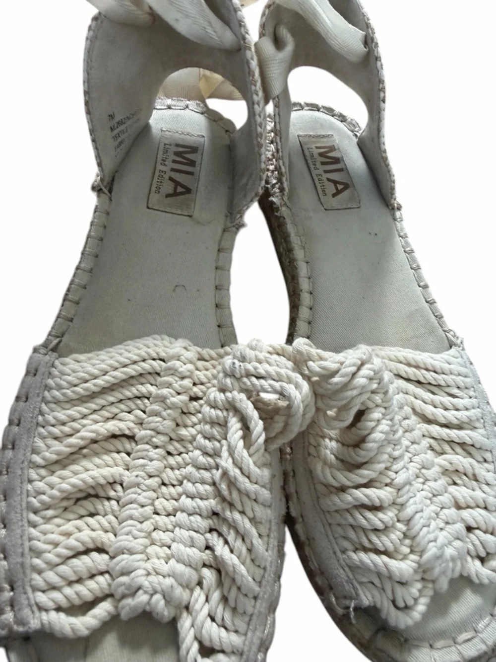 MIA crochet upper