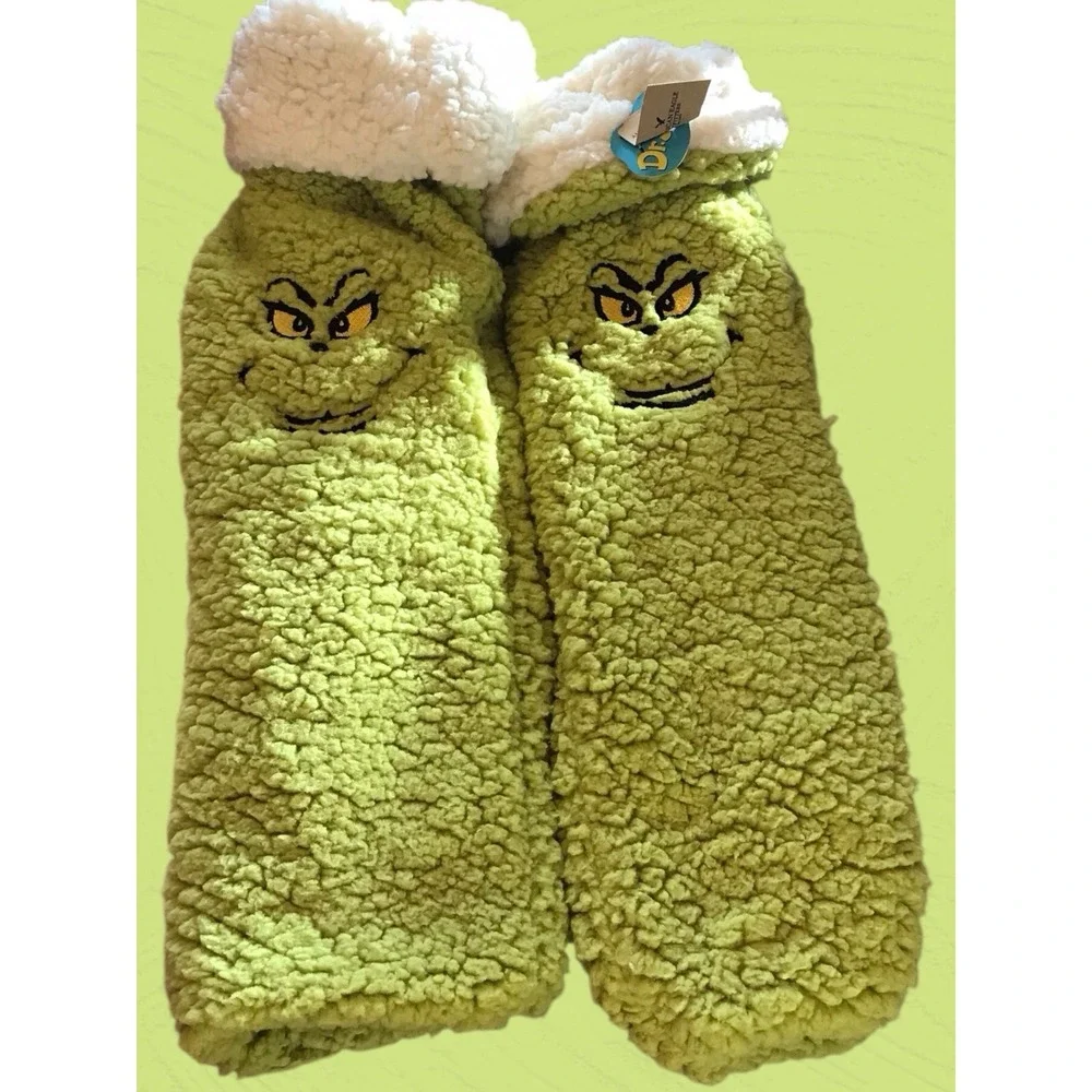 NEW American Eagle Dr Seuss AE Outfitters The Grinch Plush Socks Sherpa Inside‎