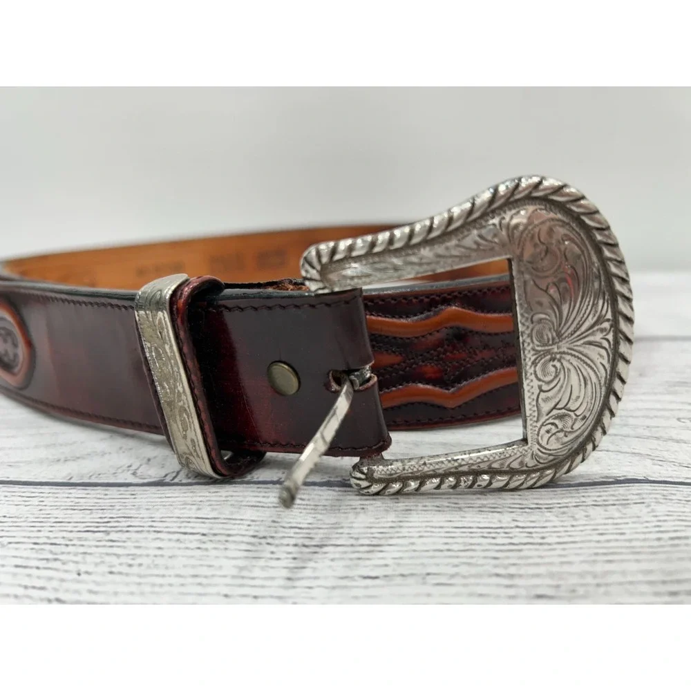 Leegin tooled design