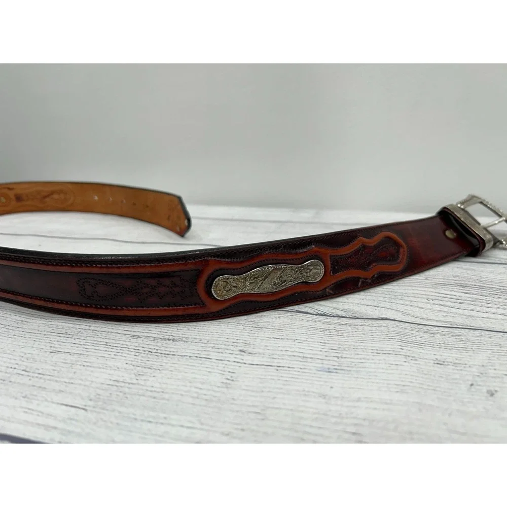 Leegin tooled design