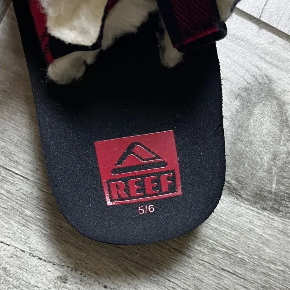 Reef stylish plaid