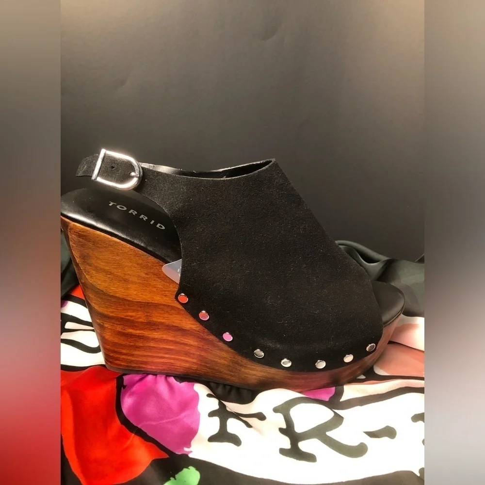 torrid step out