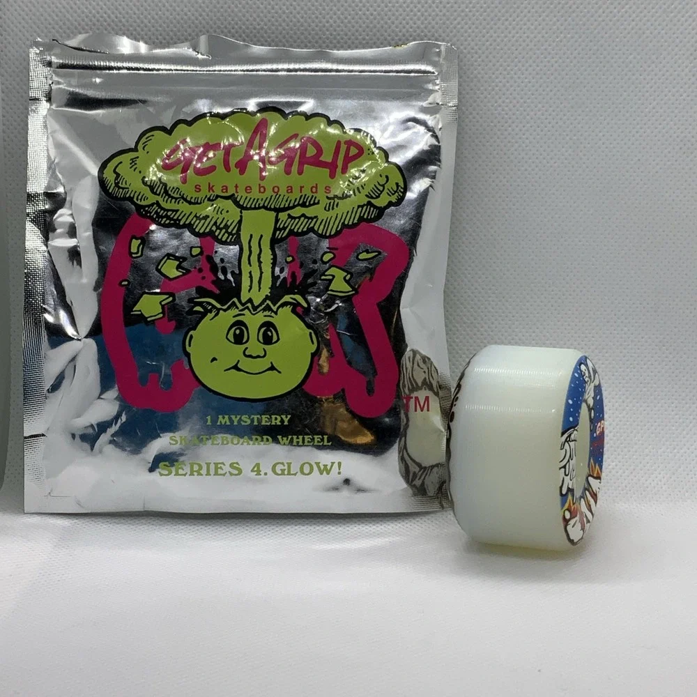 Garbage Pail Kids x Get A Grip S4 IG‎ LOU -Glow In Dark Skateboard Wheel GPK