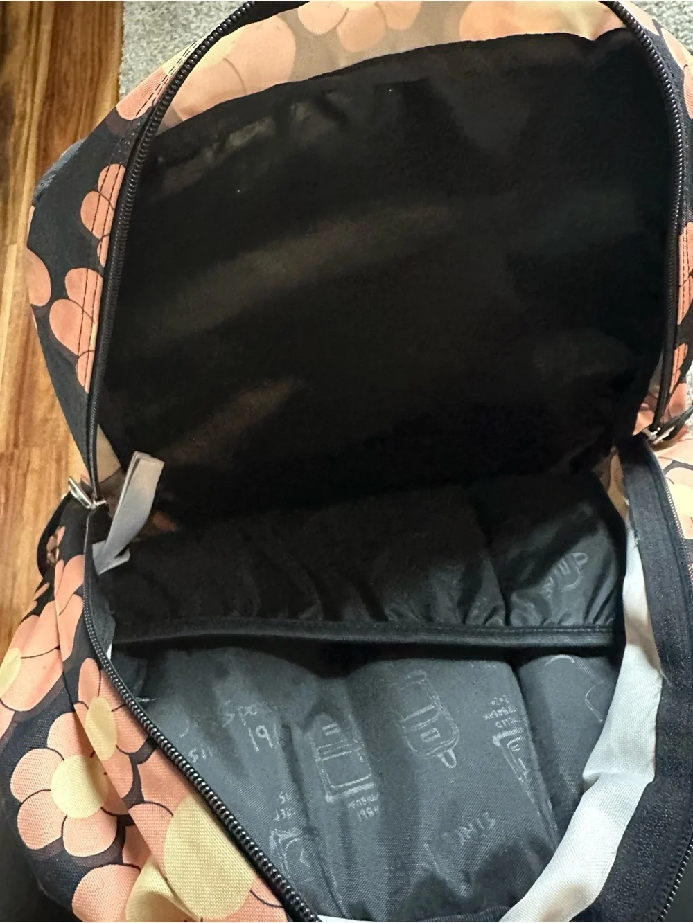 Jansport eye pockets shoulder