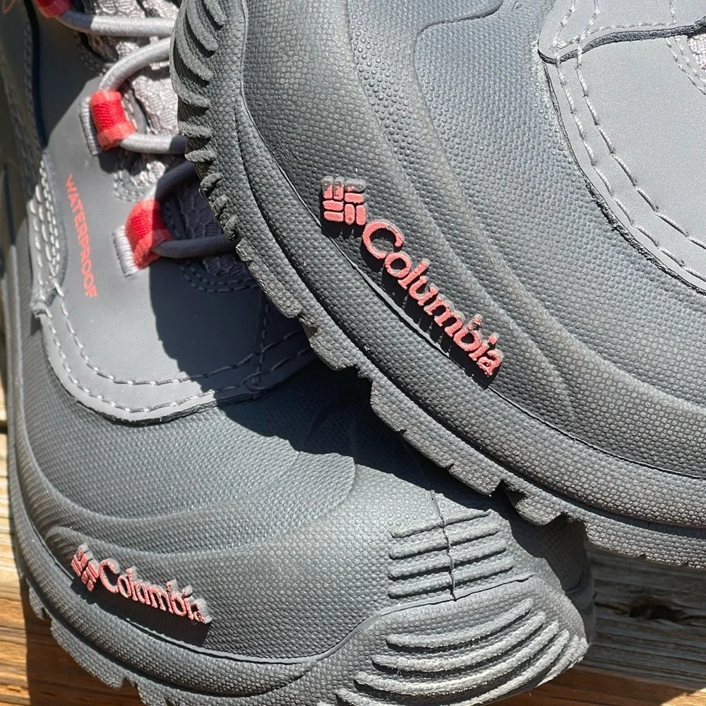 Columbia sturdy boots