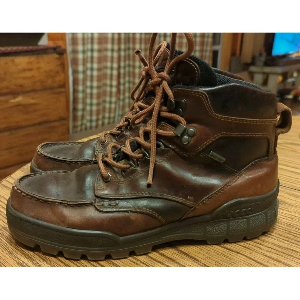 Ecco track ii