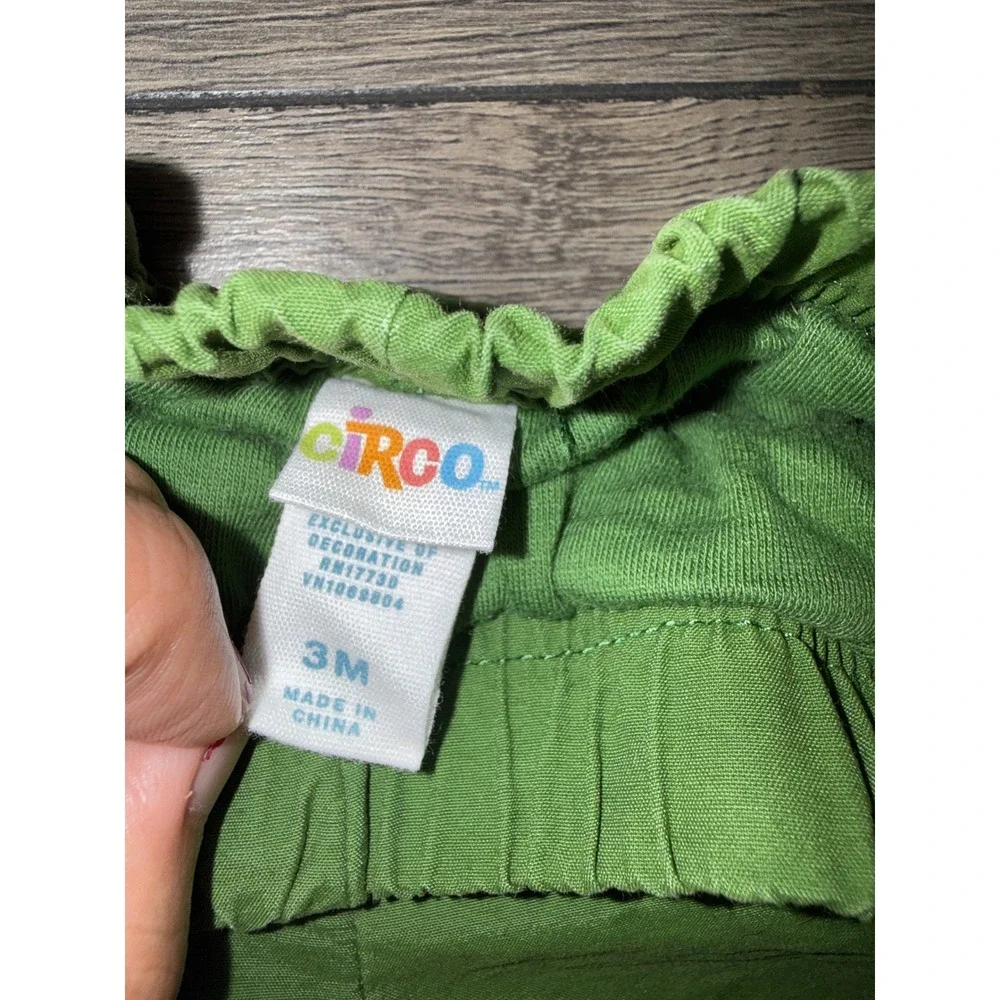 Baby Boy 0-3 Months Pants and Shorts Lot of 5 Old Navy Circo Khaki Navy Green
