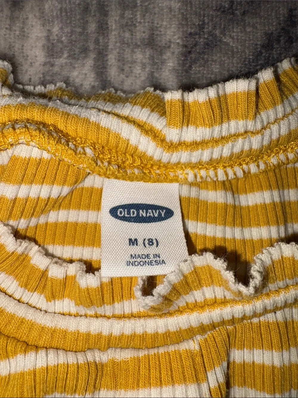 Old Navy gentle ruffle wear
