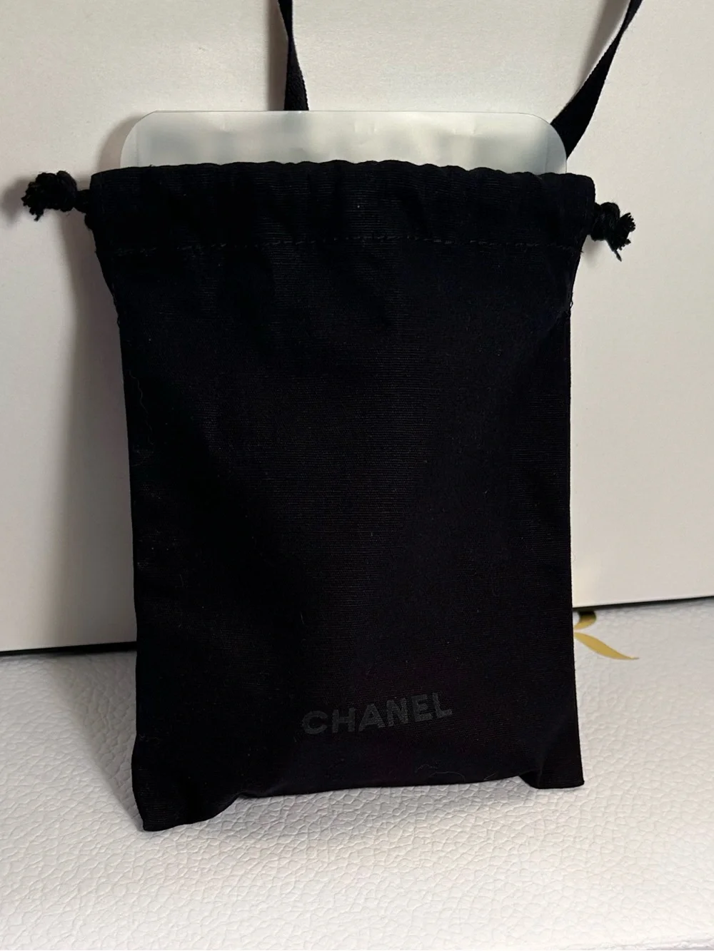 CHANEL authentic new