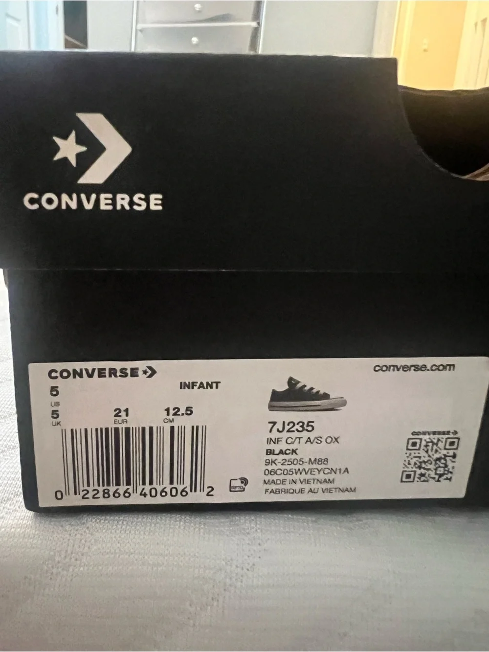 Converse classic low