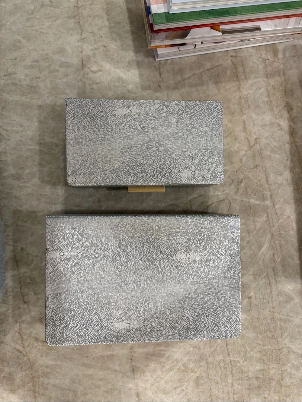 N/A elegant gray