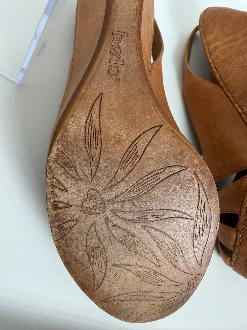 Bolo elegant tan